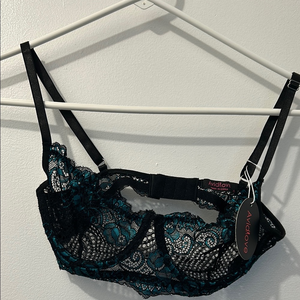 Laced bra - Picture 2 of 4